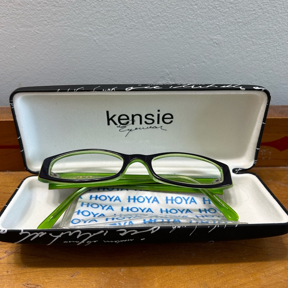 Kensie Black and Green Eyeglasses